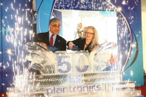 �_����ȫ����ϯ��(zh��)�й�Ken Kannappan�c��̫�؅^(q��)�N�ۼ��Ј�������Susan Hansen