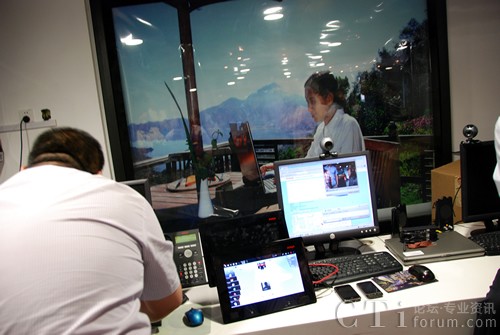 Avaya�����ˆT����ʾͨ�^(gu��)IPad�M(j��n)���Ƅ�(d��ng)�f(xi��)���k��