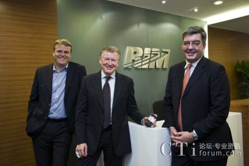 RIM��˾��̫�^(q��)�߼�������Urpo Karjalainen���� (�D��) �� RIM�Ї��^(q��)�����x������� (�D��) �� ��RIM�Ї��^(q��)�N�۸����ü恆̫�^(q��)���ϠI�N������Alex Lambeek���� (�D��)